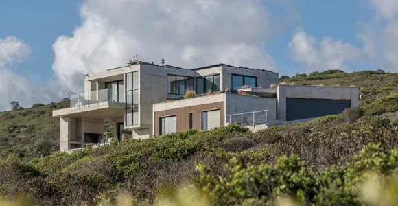Modern Double Story Home in the Wilderness