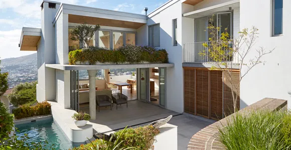Planter box and courtyard double story city home